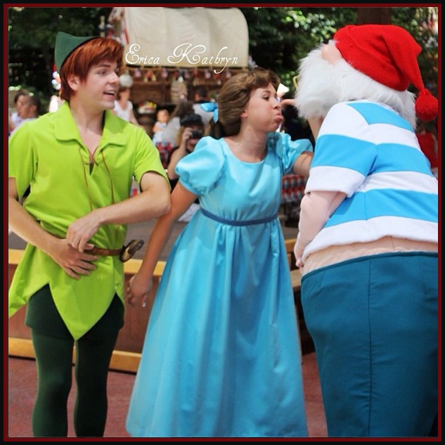 Disney Parks Exclusive Peter Pan, Wendy, Smee & Captain Hook