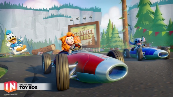 Join your favorite Disney, Disney•Pixar, Marvel’s and Star Wars characters and vehicles in an action-packed kart-racer in this Disney Infinity 3.0 Toy Box Expansion game, Toy Box Speedway