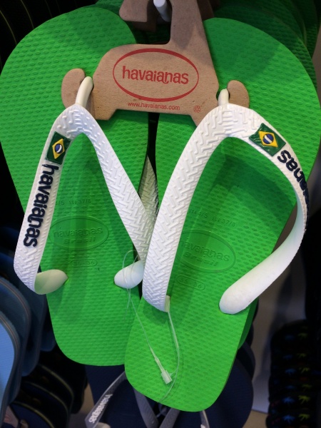 Disney Mamas Havaianas: The Most Stylish and Comfortable Flip Flops ...